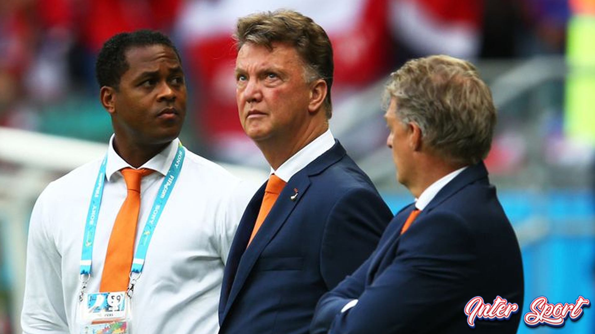 Rumor: Van Gaal dan Kluivert Tangani Timnas Indonesia