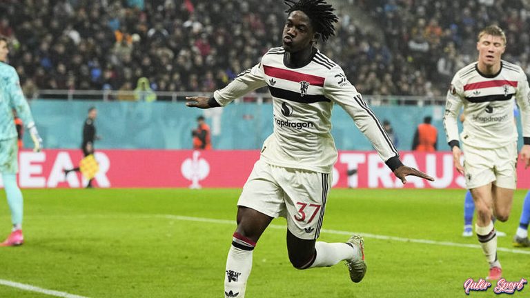 Kobbie Mainoo Tolak Kontrak Man United, Fokus Internasional