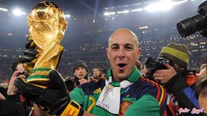 Dari Lapangan Hijau ke Pensiun, Pepe Reina dan Klub Terakhirnya