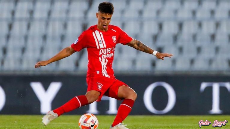 Mees Hilgers: 5 Hal Penting soal Masa Depannya di FC Twente