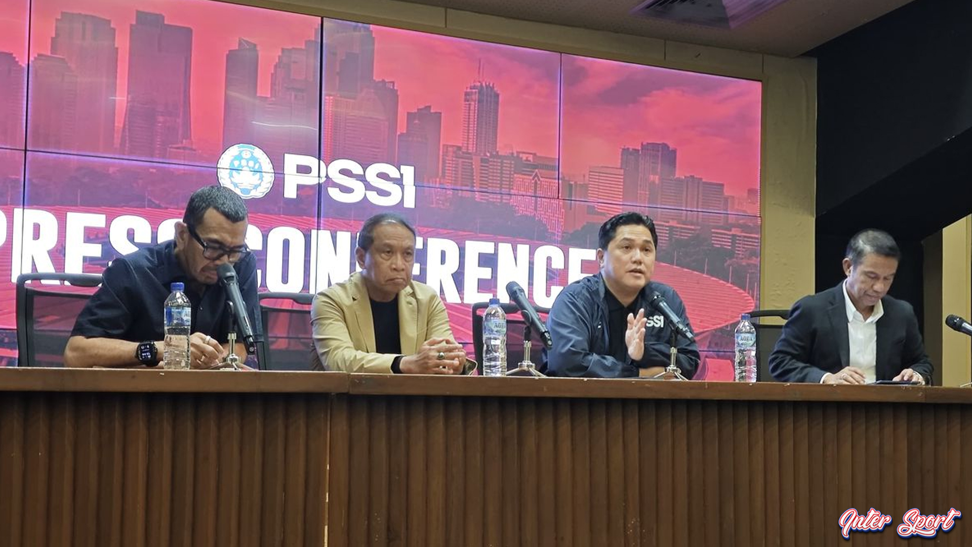 SEA Games 2025: Erick Thohir Bahas Pelatih Timnas yang Baru