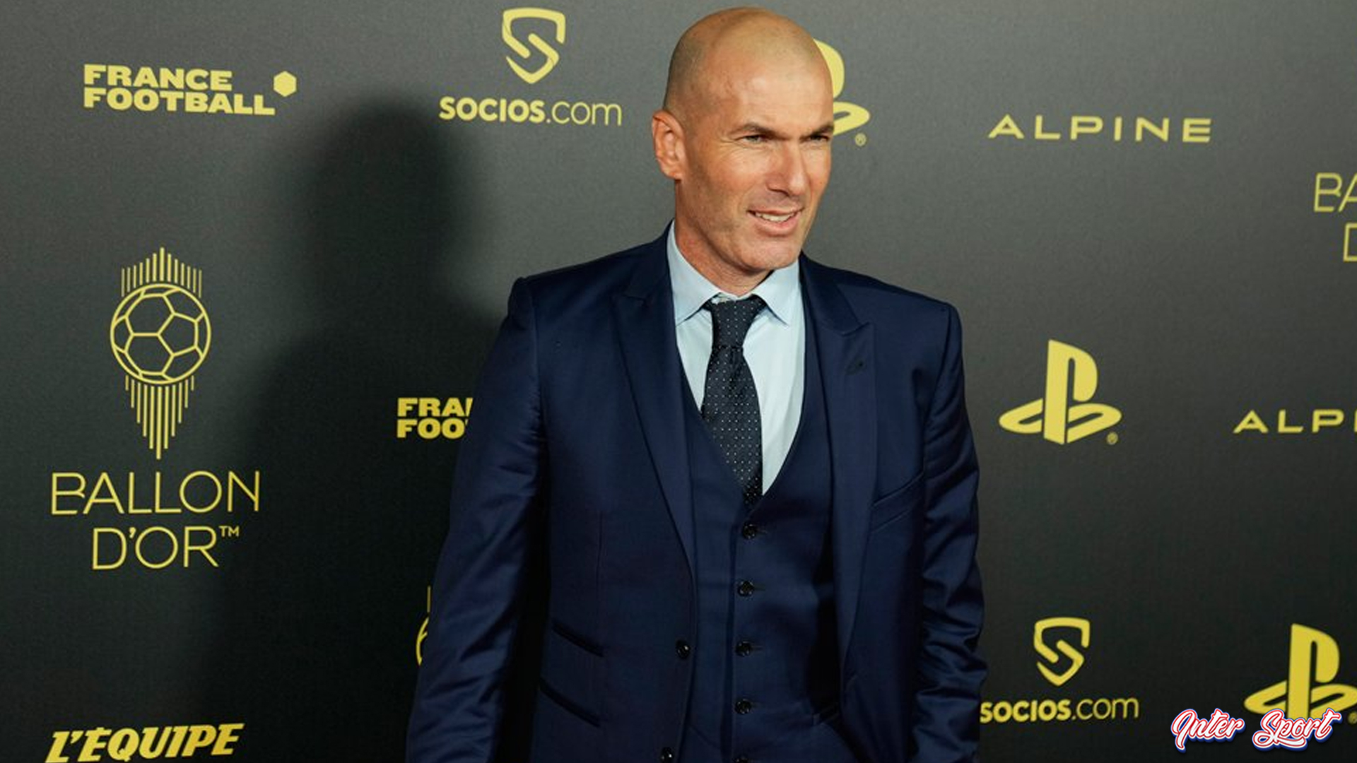 Rahasia 4 Tuntutan Zidane Sebelum Terima Tawaran Melatih MU 4 Rahasia 4 Tuntutan Zidane Sebelum Terima Tawaran Melatih MU