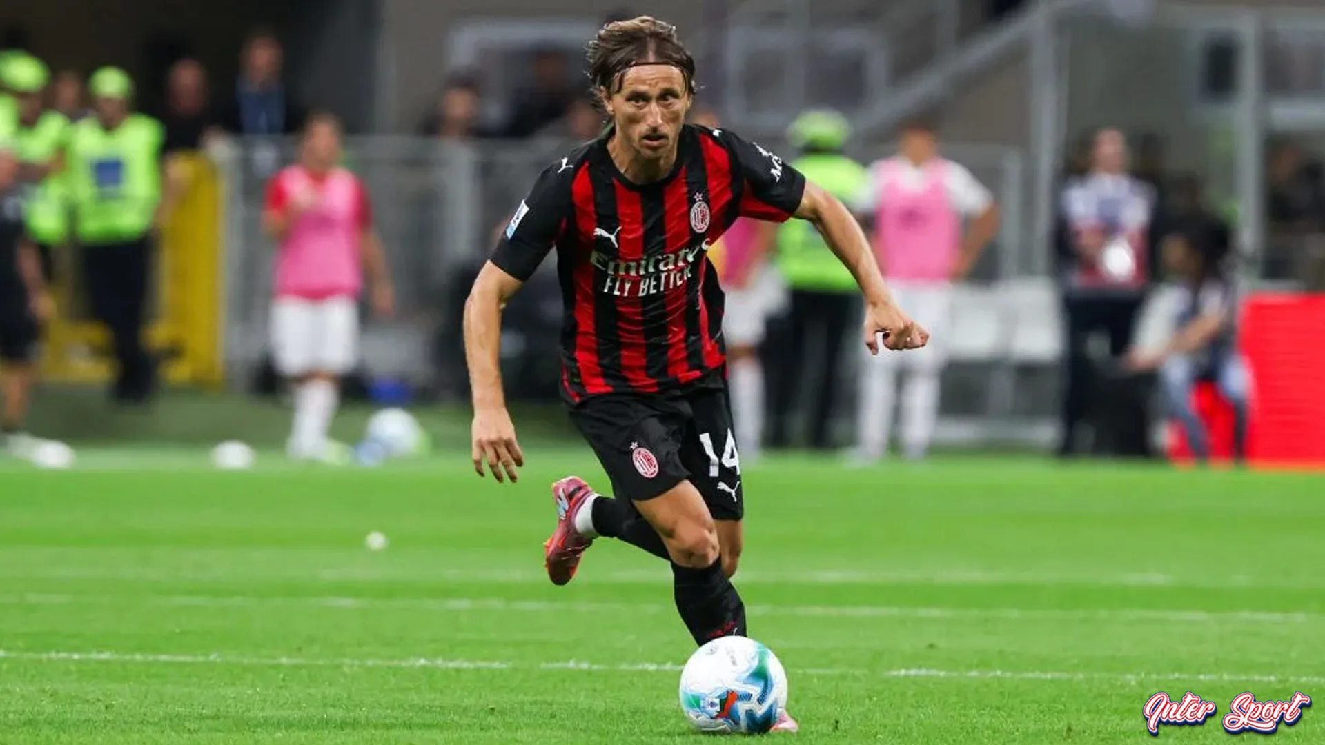 Modric: 5 Cara Perannya Meningkatkan Kekuatan AC Milan 1 Modric: 5 Cara Perannya Meningkatkan Kekuatan AC Milan