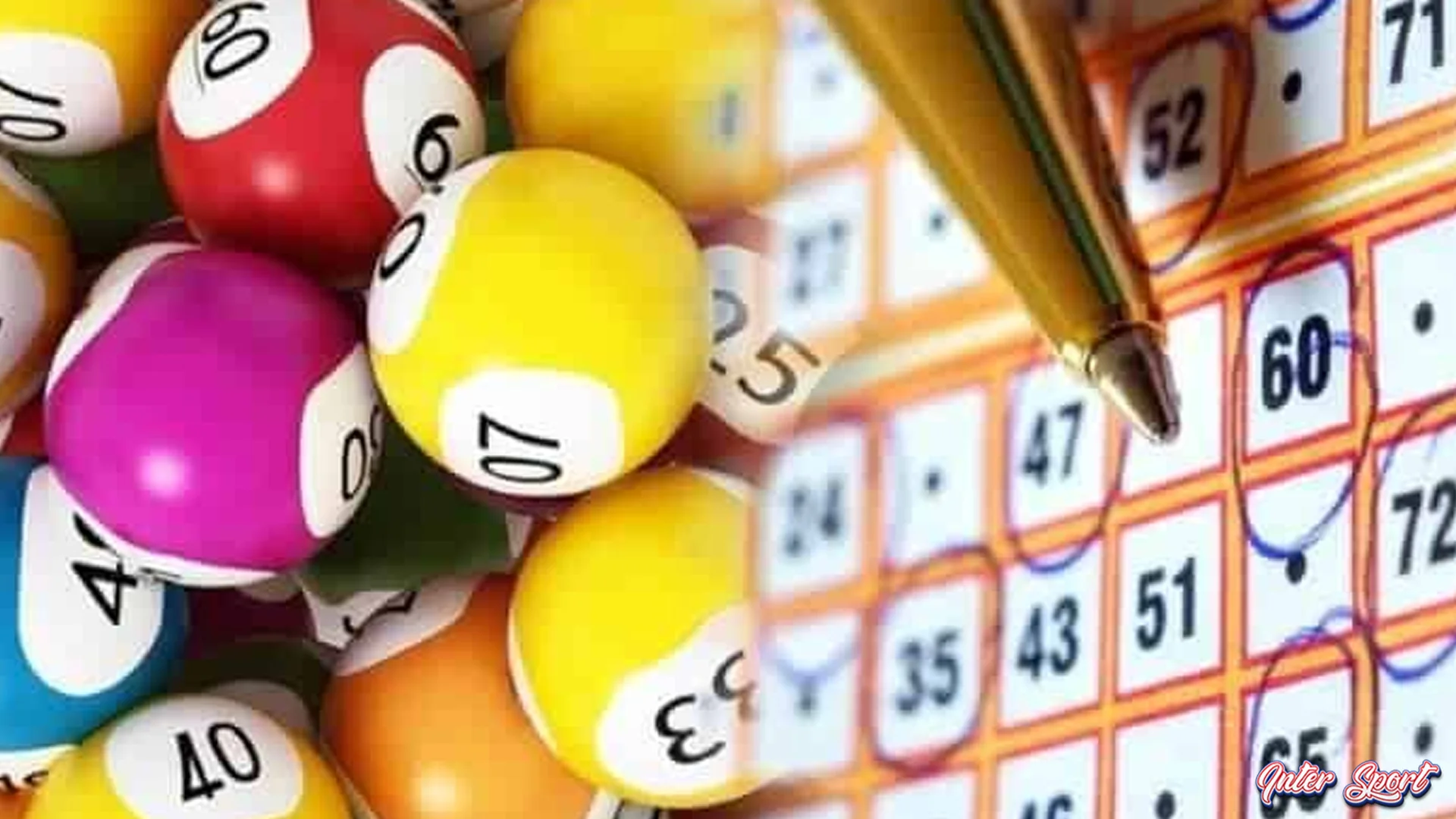 Tinjauan Pola Pikir : 4 Pemicu di Balik Daya Tarik Togel Online Massal