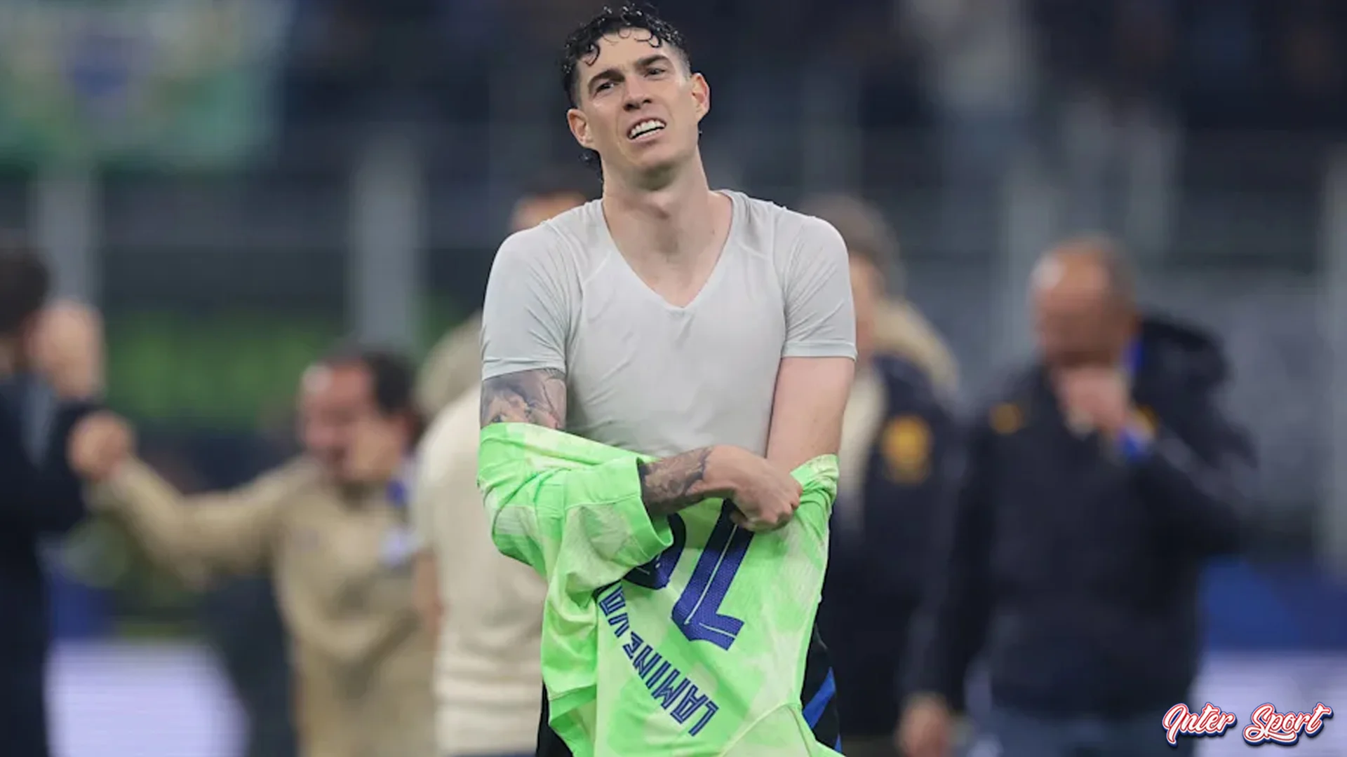 Bastoni Jadi Primadona Barcelona Meski Inter Pasang Harga 60 Juta