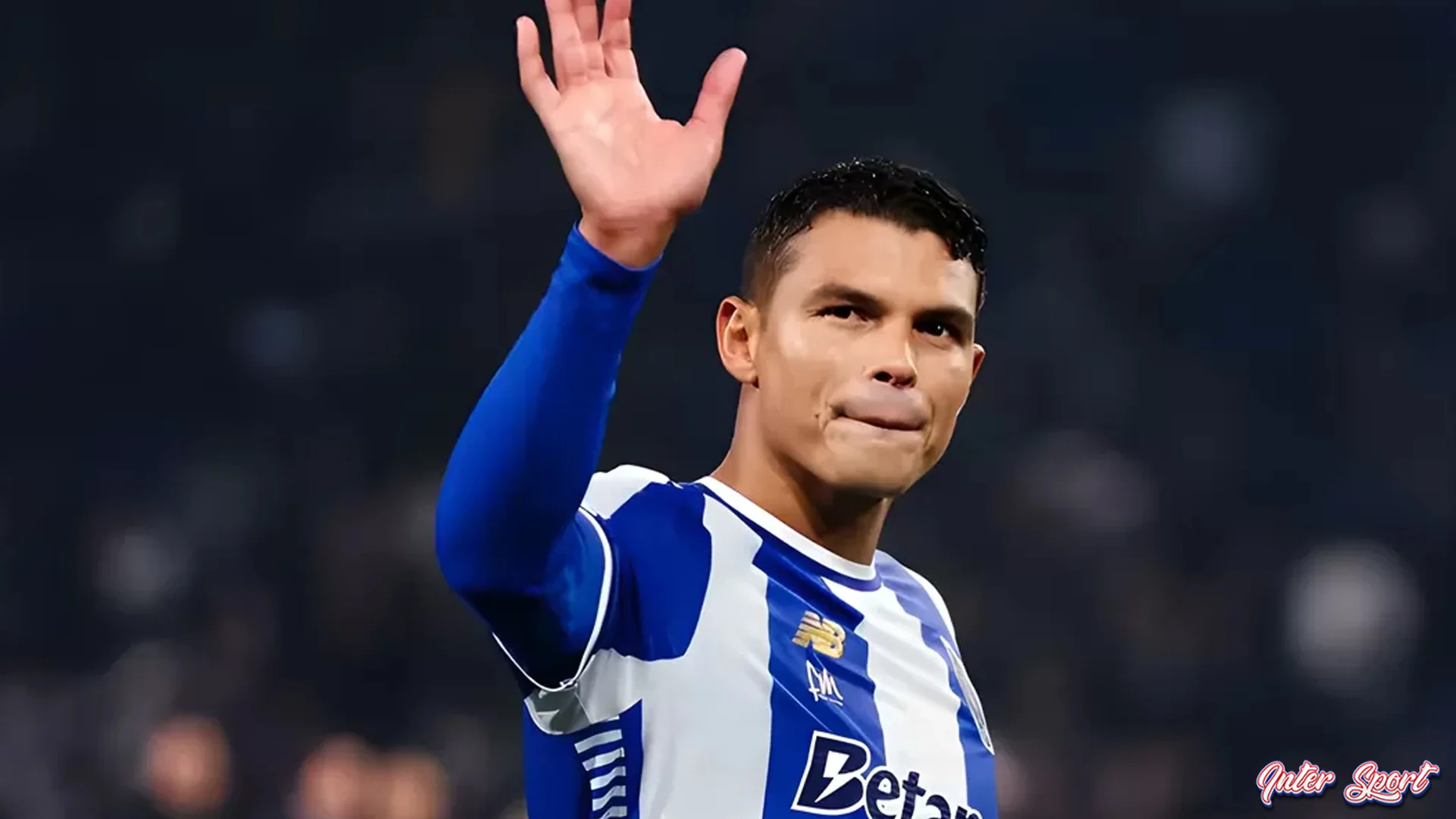 Liga Europa Thiago Silva Penampilan Spektakuler di Usia 41 Tahun