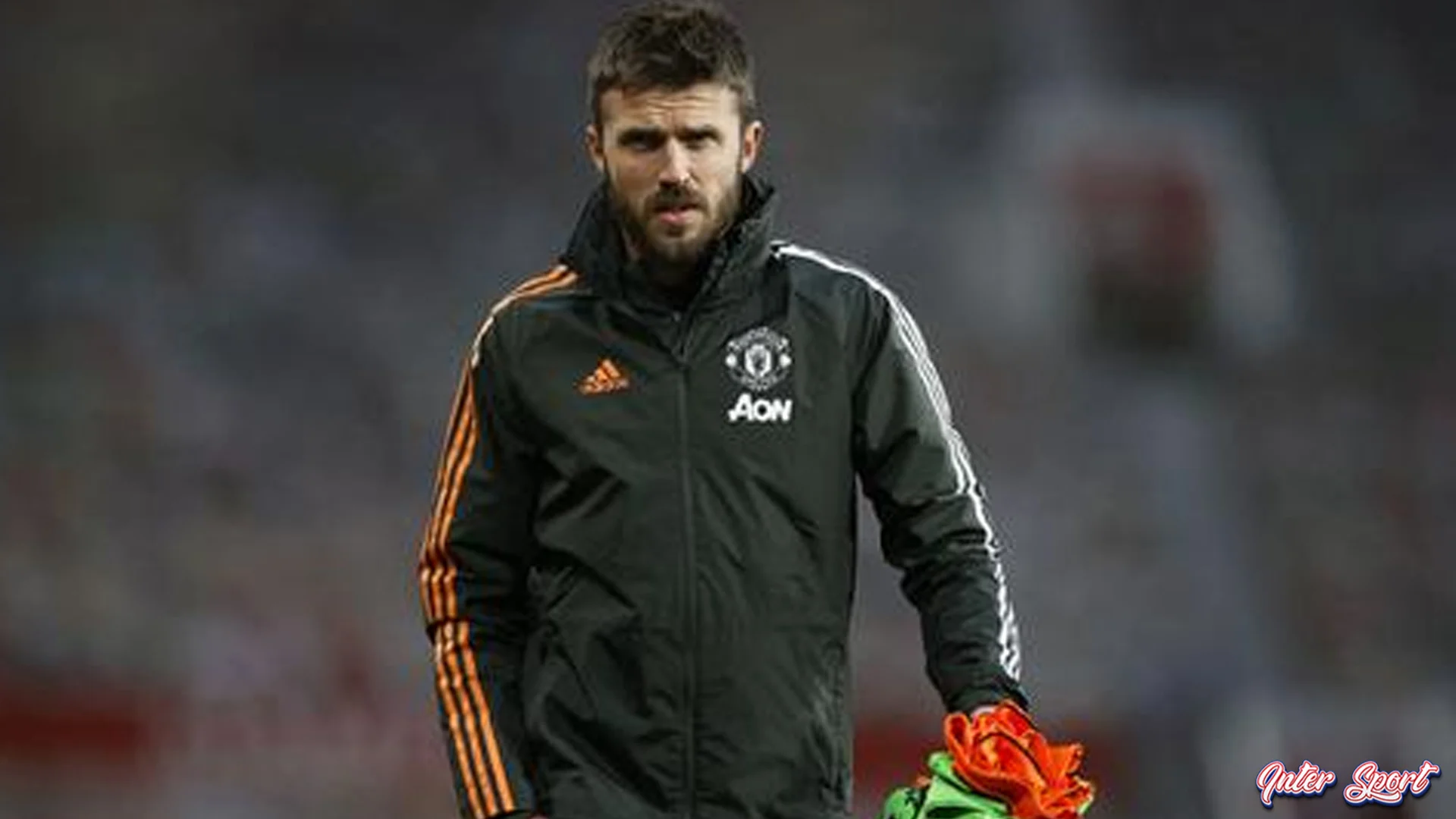 Pesan Penting Rooney Buka 5 Fakta Tentang Permanenkan Carrick di MU