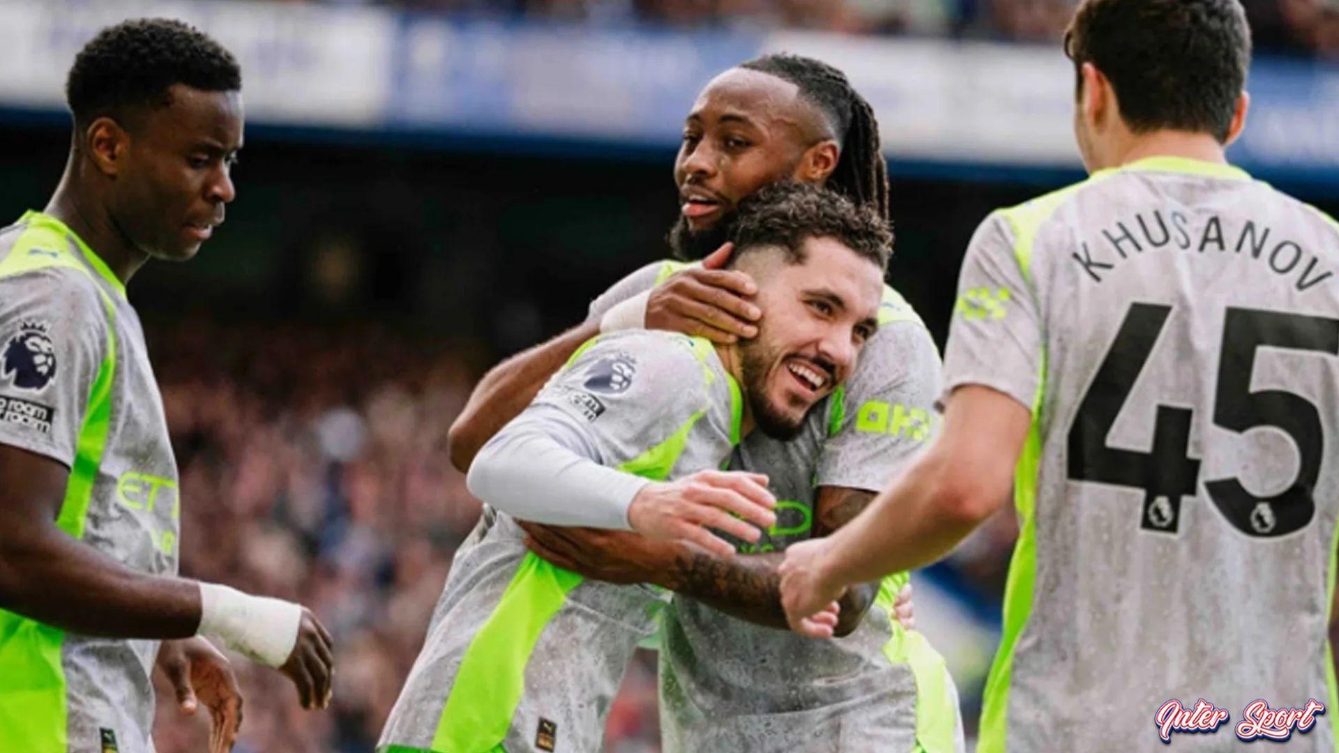 Rayan Cherki 3 Gol Kontroversial yang Hampir Tercipta Lawan Chelsea